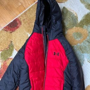 UnderArmour youth small winter jacket in black and red